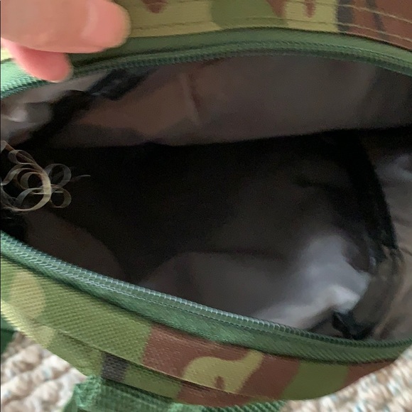 Like new mini backpack - Picture 3 of 4